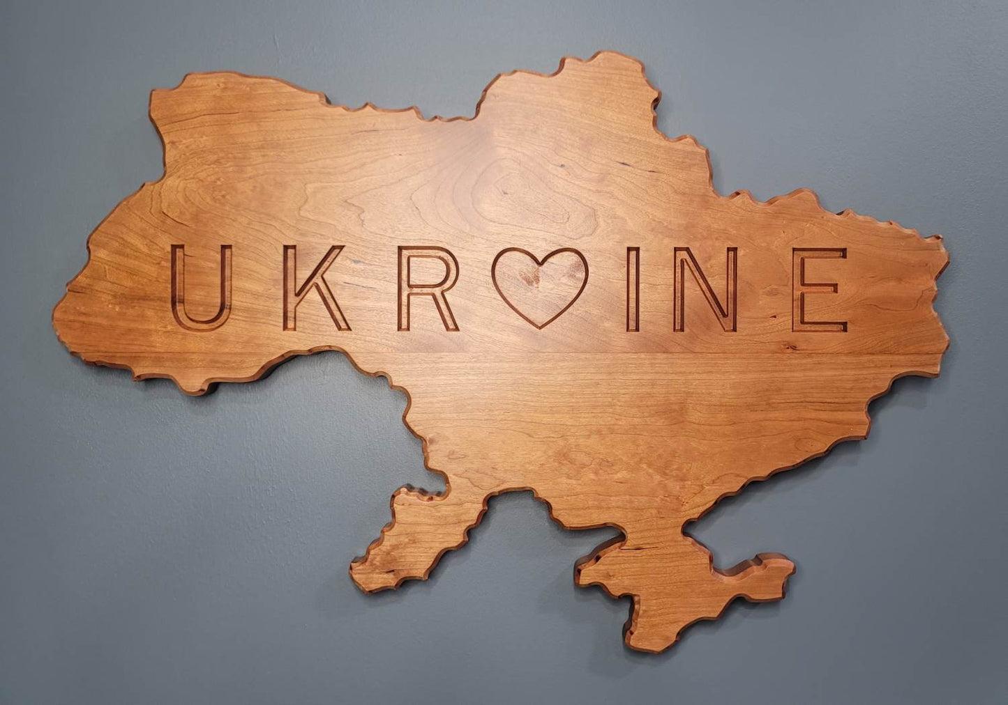 22''x15'' - Ukraine Country Shape Wooden Wall Art – Handcrafted Cherry Wood Decor with Customizable Engraving