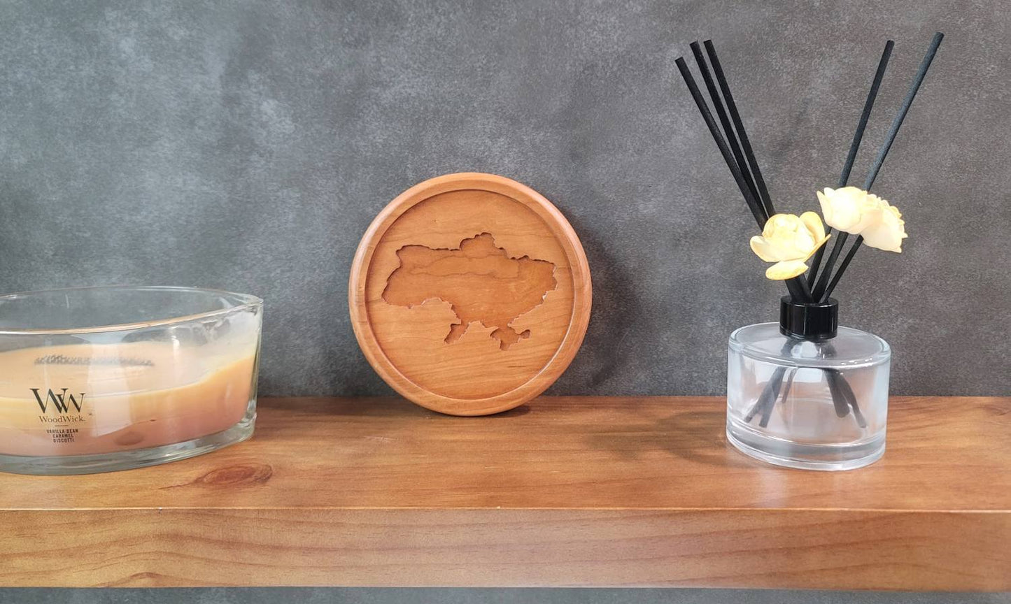 6'' Small Wooden Plate with Ukraine Country Shape Engraving – Cherry Wood Decorative Tray